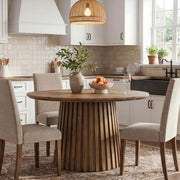 Round Dining Table for 4-6 People,Farmhouse Circle Kitchen Table for Dining Room